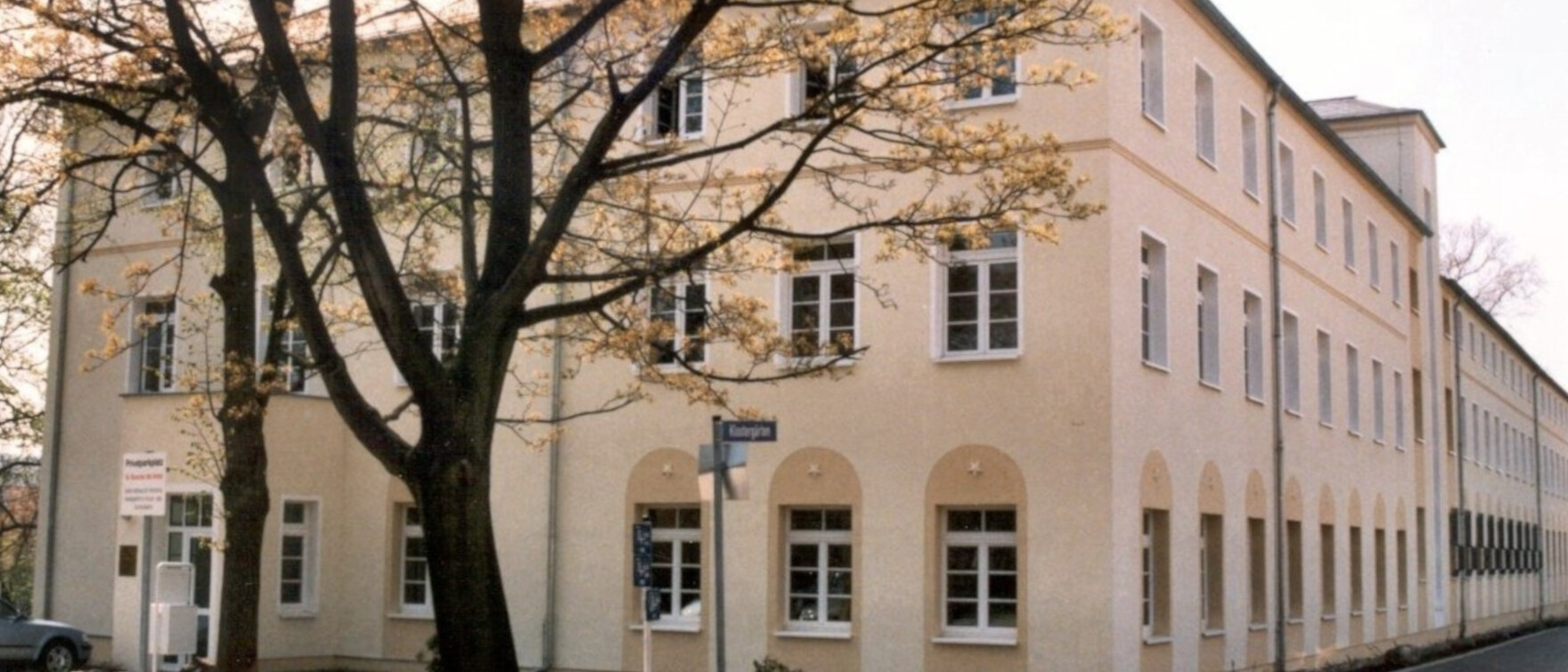 Das Bild zeigt das Dienstgebäude in Döbeln.