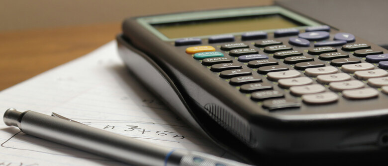 Das Bild zeigt einnen Taschenrechner.